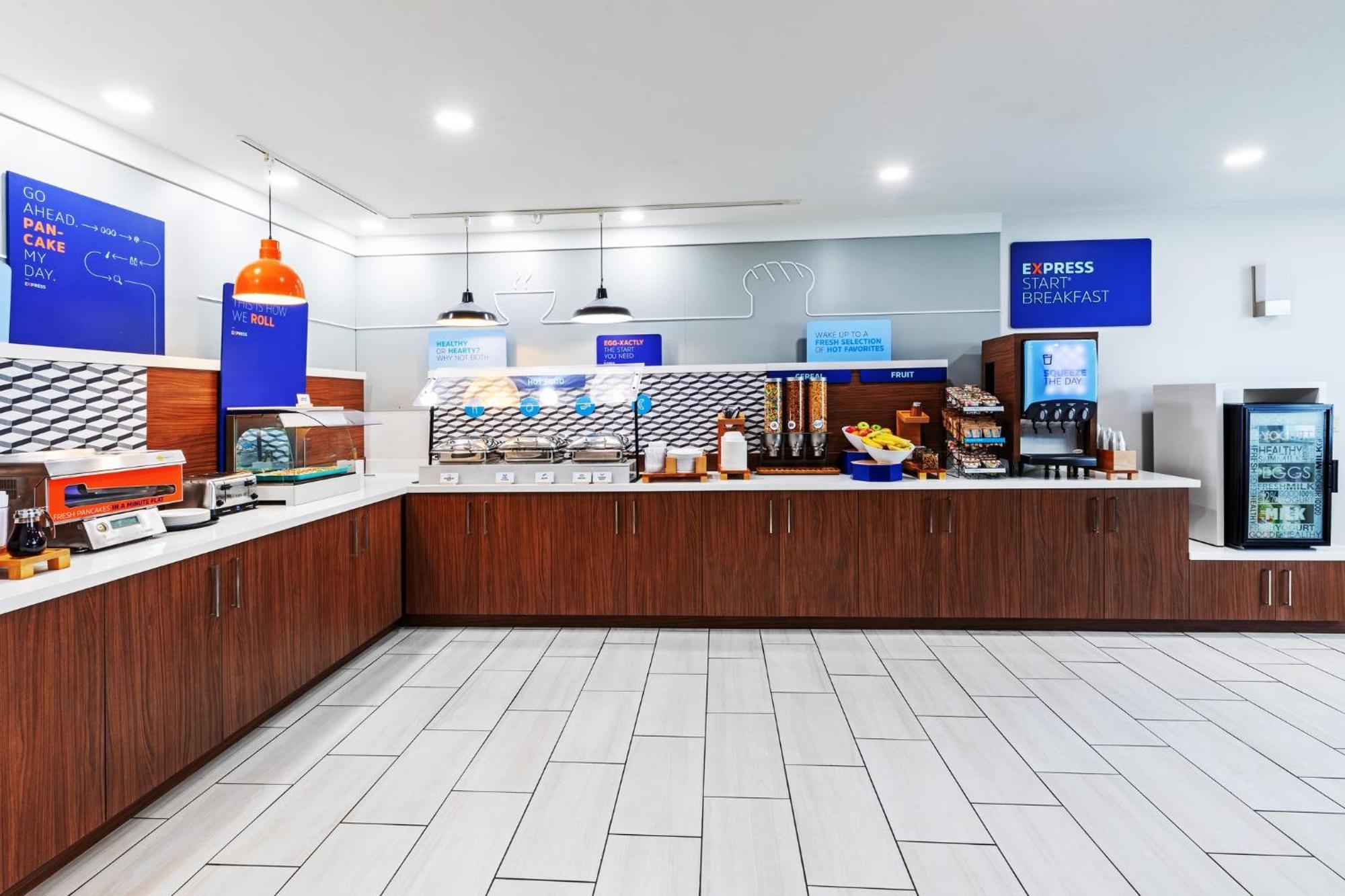 Holiday Inn Express Harvey-Marrero By Ihg Екстериор снимка