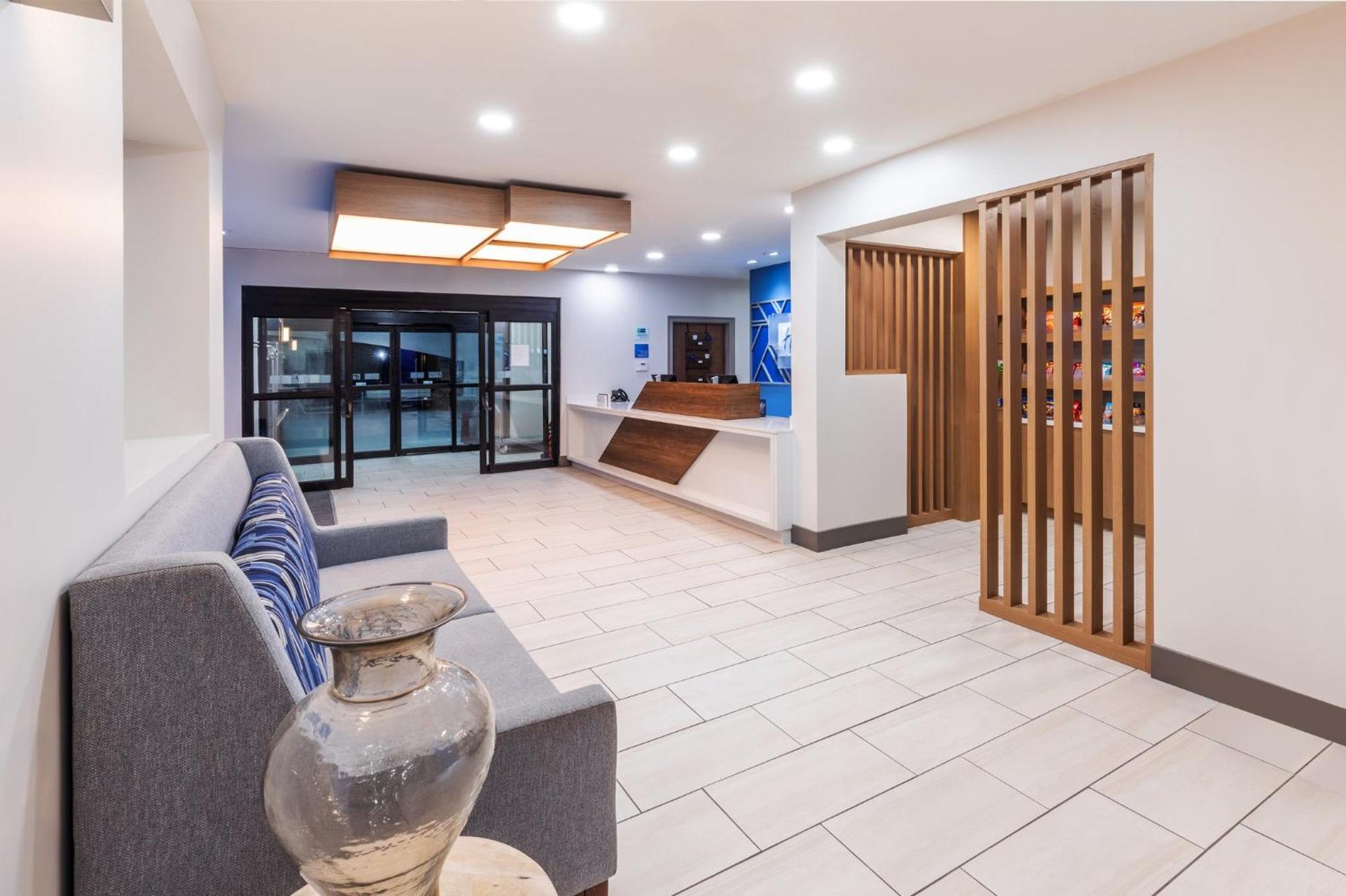 Holiday Inn Express Harvey-Marrero By Ihg Екстериор снимка